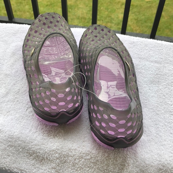 NEW! Cute Water Shoes. - Picture 5 of 6